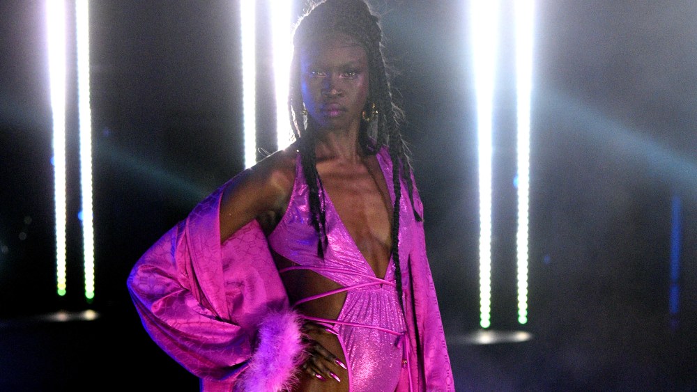 Alek Wek savage x Fenty show
