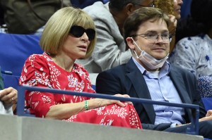 Anna Wintour watches a Women's Singles match between Sloane Stephens and Coco Gauff at the 2021 US Open, Wednesday, Sep. 1, 2021 in Flushing, NY. (Garrett Ellwood/USTA)