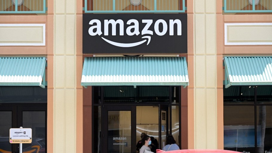 Amazon settled its counterfeit lawsuit against influencers Kelly Fitzpatrick and Sabrina Kelly-Krejci