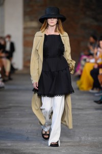 Alberta Ferretti RTW Spring 2022