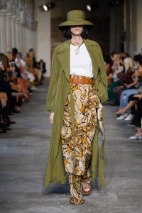 Alberta Ferretti RTW Spring 2022