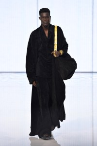 Balmain RTW Spring 2022