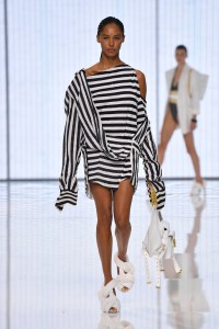 Balmain RTW Spring 2022