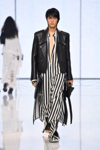 Balmain RTW Spring 2022
