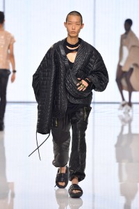 Balmain RTW Spring 2022