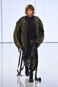 Balmain RTW Spring 2022