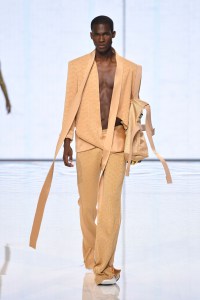Balmain RTW Spring 2022