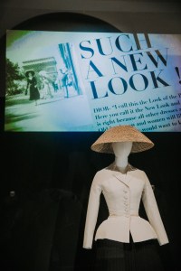 Christian Dior traveled to America shortly after presenting his first haute couture collection in Paris in February 1947, which U.S. magazine editor Carmel Snow named “The New Look.”