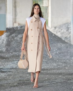 Burberry RTW Spring 2022