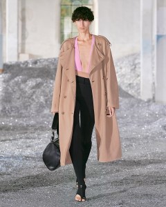 Burberry RTW Spring 2022