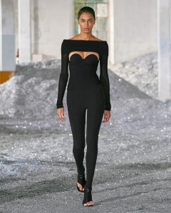Burberry RTW Spring 2022