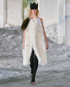 Burberry RTW Spring 2022