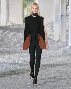 Burberry RTW Spring 2022