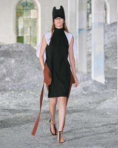 Burberry RTW Spring 2022