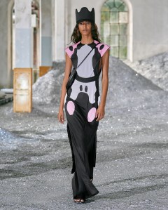 Burberry RTW Spring 2022