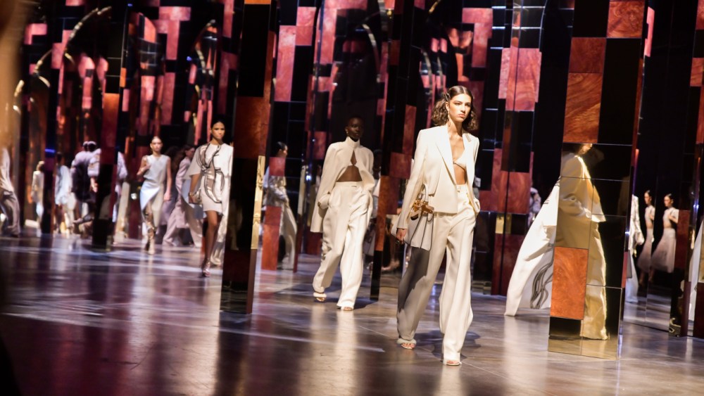 Fendi RTW Spring 2022