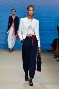 Giorgio Armani RTW Spring 2022