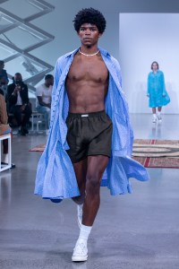 Kenneth Nicholson RTW Spring 2022