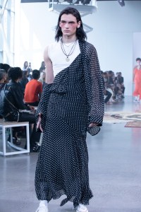 Kenneth Nicholson RTW Spring 2022