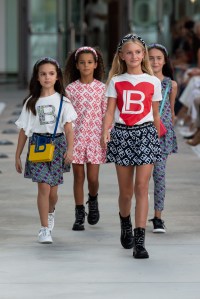 Laura Biagiotti RTW Spring 2022