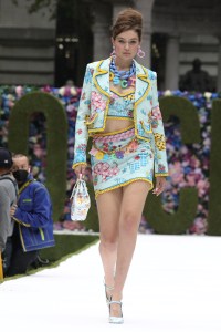 Moschino RTW Spring 2022