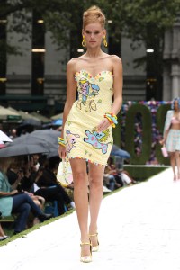 Moschino RTW Spring 2022