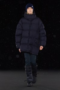Moncler 4 Hyke RTW Spring 2022