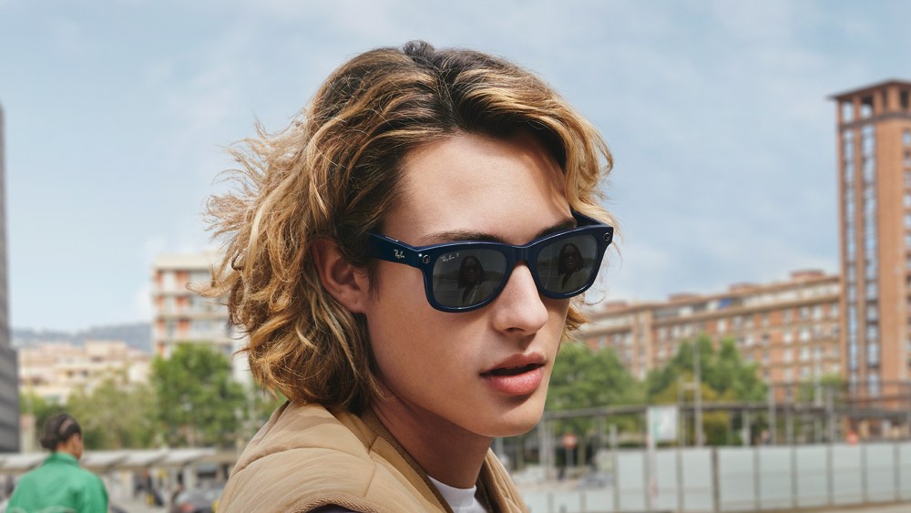 Facebook, EssilorLuxottica Talk Face Tech