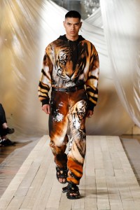 Roberto Cavalli RTW Spring 2022