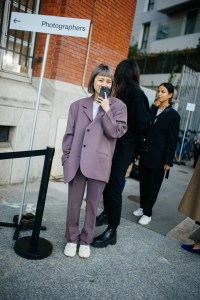 Street Style at Paris Fashion Week Spring 2022
