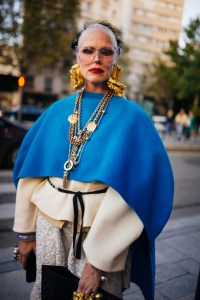 Street Style at Paris Fashion Week Spring 2022