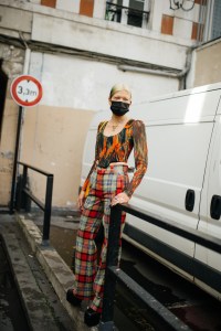 Street Style at Paris Fashion Week Spring 2022