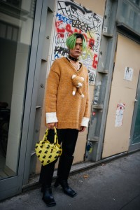 Street Style at Paris Fashion Week Spring 2022