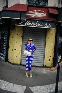 Street Style at Paris Fashion Week Spring 2022