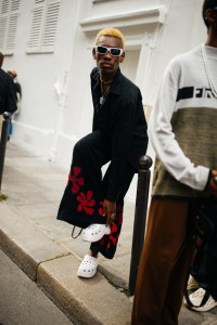 Street Style at Paris Fashion Week Spring 2022