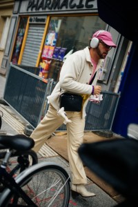 Street Style at Paris Fashion Week Spring 2022