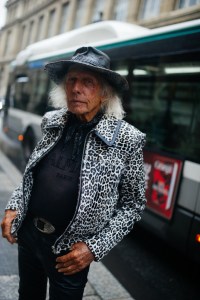 Street Style at Paris Fashion Week Spring 2022