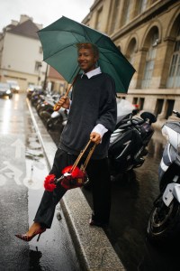 Street Style at Paris Fashion Week Spring 2022