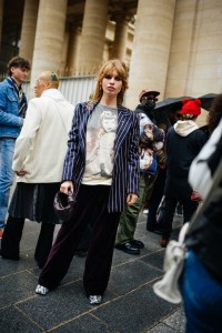 Street Style at Paris Fashion Week Spring 2022