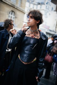 Street Style at Paris Fashion Week Spring 2022