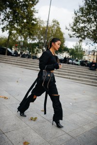 Street Style at Paris Fashion Week Spring 2022