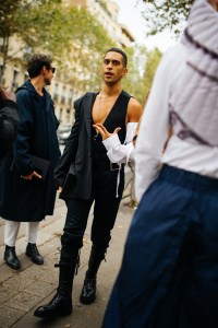 Street Style at Paris Fashion Week Spring 2022