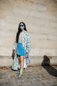 Street Style at Paris Fashion Week Spring 2022