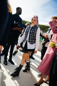 Street Style at Paris Fashion Week Spring 2022