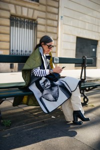 Street Style at Paris Fashion Week Spring 2022