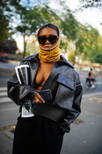 Street Style at Paris Fashion Week Spring 2022