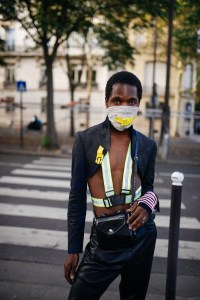 Street Style at Paris Fashion Week Spring 2022