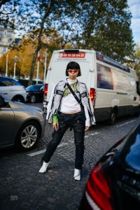 Street Style at Paris Fashion Week Spring 2022
