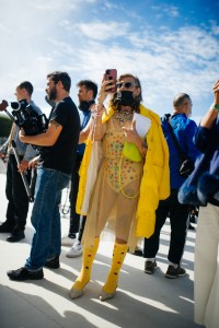 Street Style at Paris Fashion Week Spring 2022