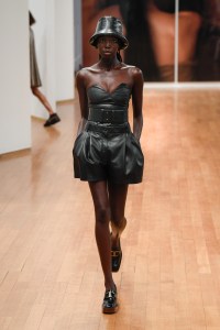 Tod's RTW Spring 2022